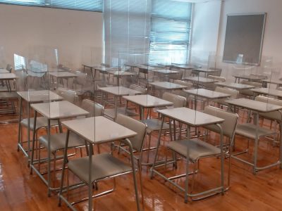 Transparent Partitions in Classroom